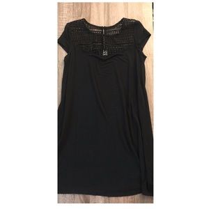 Short sleeve dress